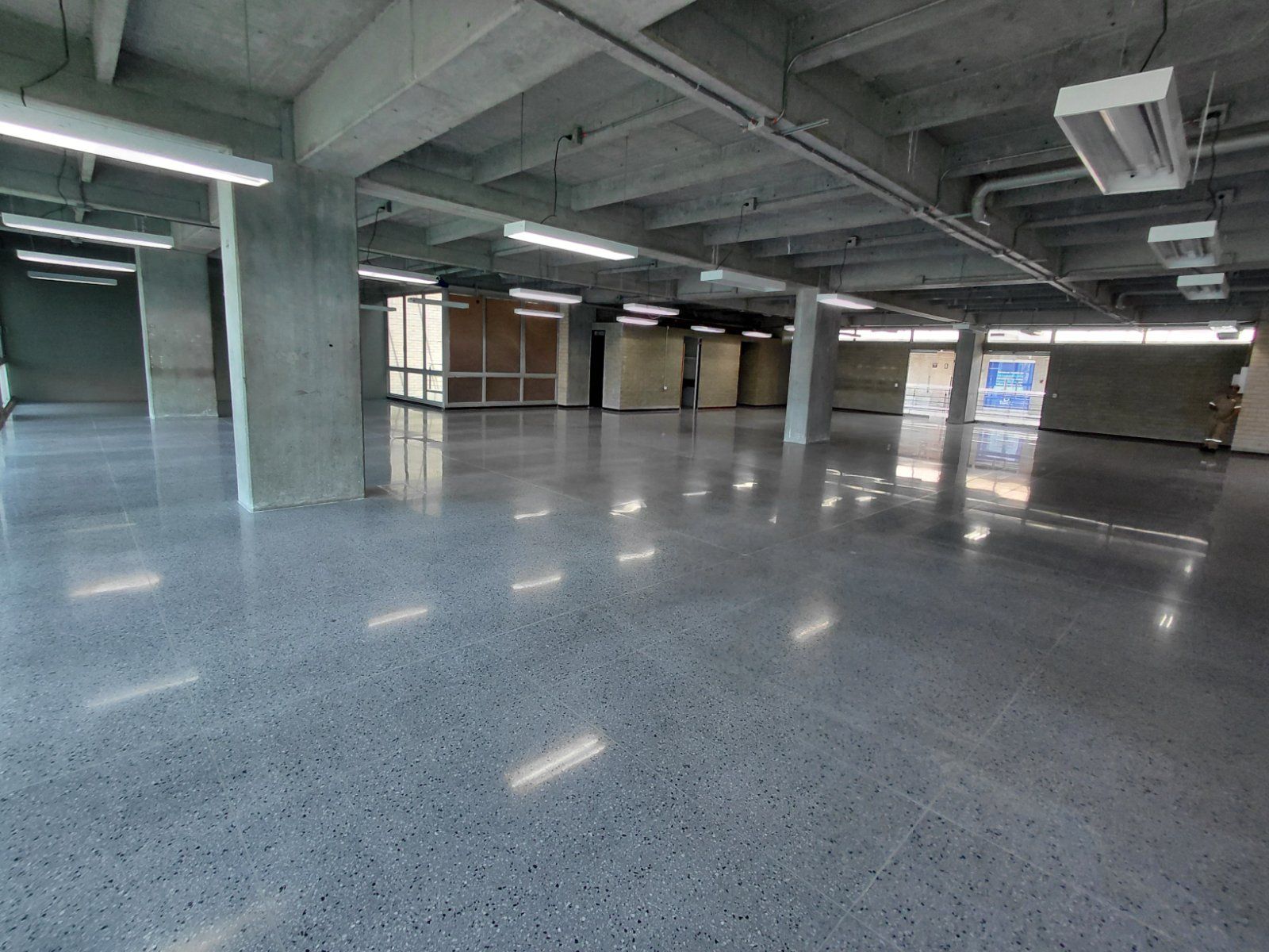 OFICINA EN ARRIENDO UBICADO EN MEDELLIN SECTOR GUAYABAL - 11