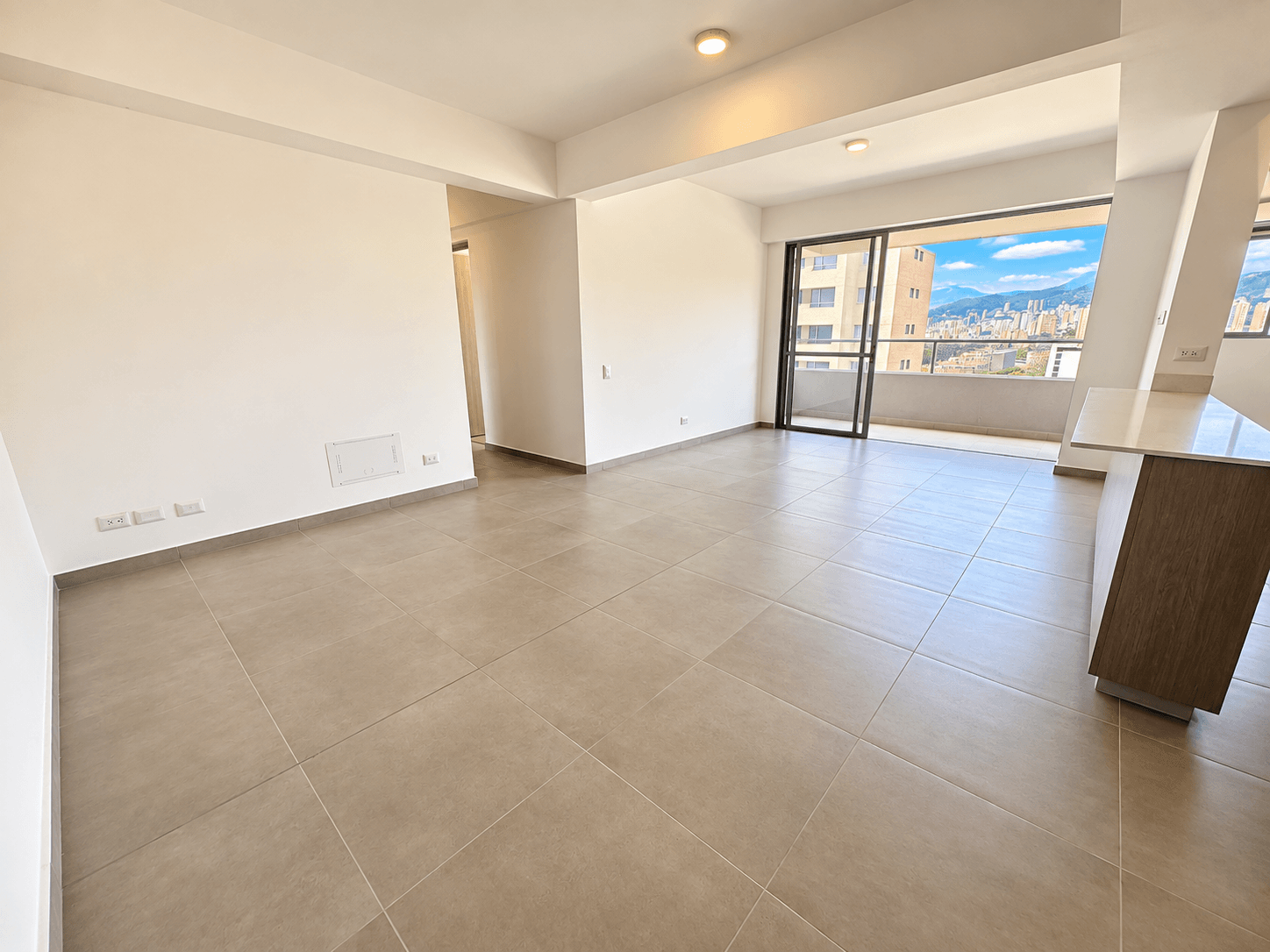 APARTAMENTO EN ARRIENDO UBICADO ENVIGADO SECTOR LAS VEGAS - 2