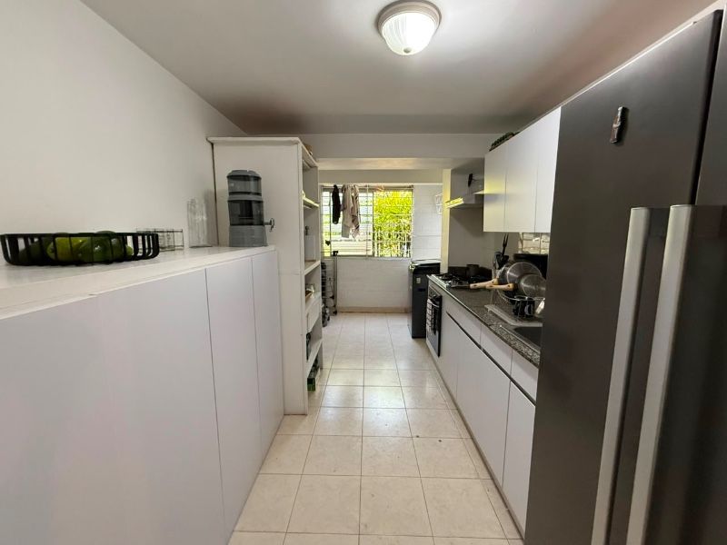 APARTAMENTO EN ARRIENDO UBICADO EN MEDELLIN SECTOR LOS BALSOS - 4