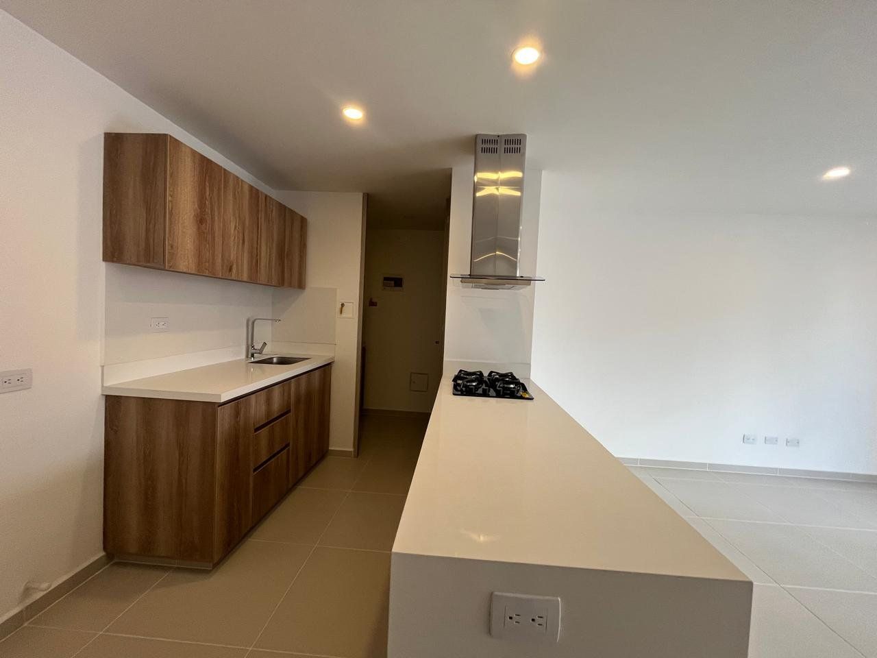APARTAMENTO EN ARRIENDO UBICADO EN MEDELLIN SECTOR POBLADO - 3