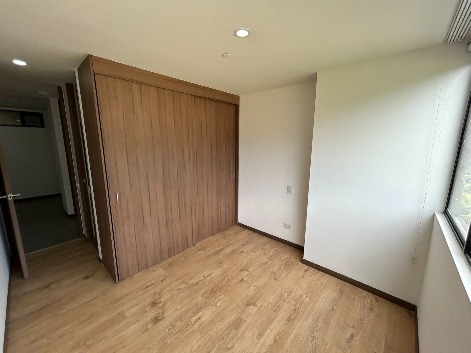 APARTAMENTO EN ARRIENDO UBICADO EN ENVIGADO SECTOR LOMA DEL ESCOBERO - 7