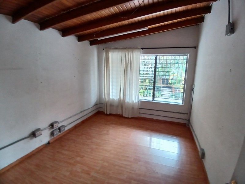 Local en arriendo ubicado en Medellín, sector Calasanz - 13