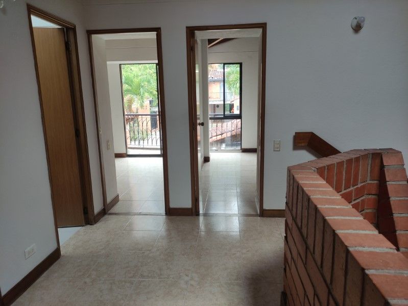 Casa en arriendo ubicada en Envigado, sector Loma de las Brujas - 11