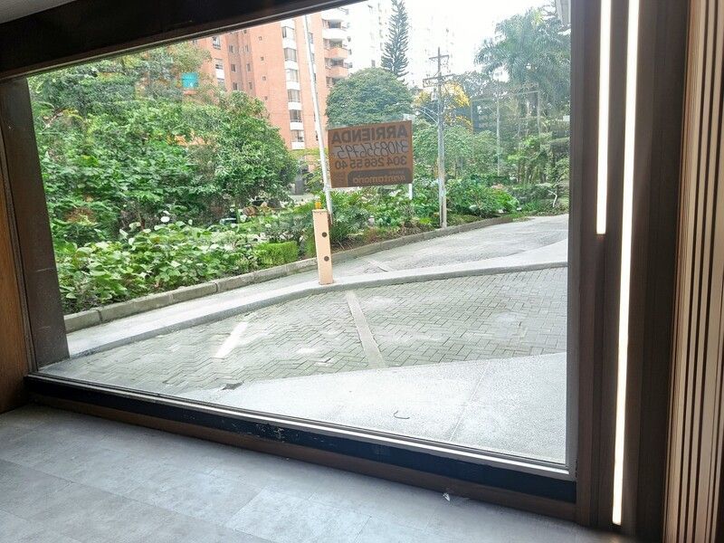 Local en arriendo ubicado en Medellín, sector Milla de Oro - 3