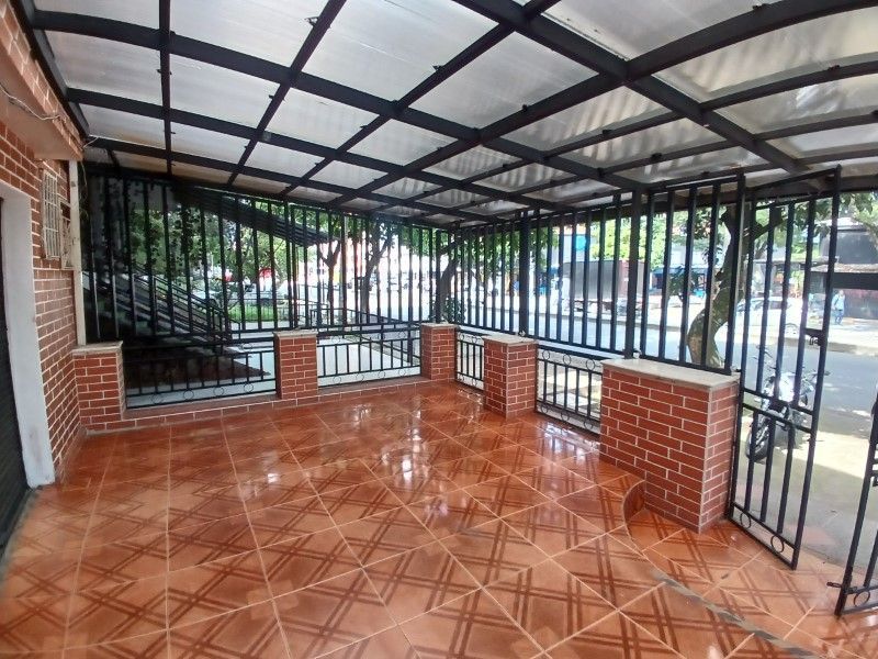 Local en arriendo ubicado en Medellín, sector La Castellana - 7