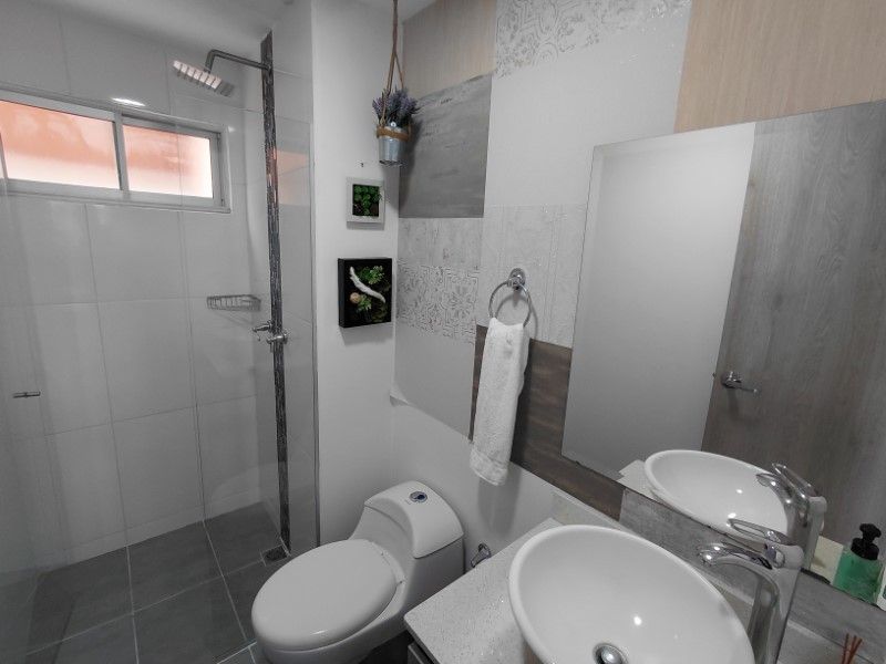 APARTAMENTO EN ARRIENDO EN MEDELLIN EN EL SECTOR LAURELES - 10