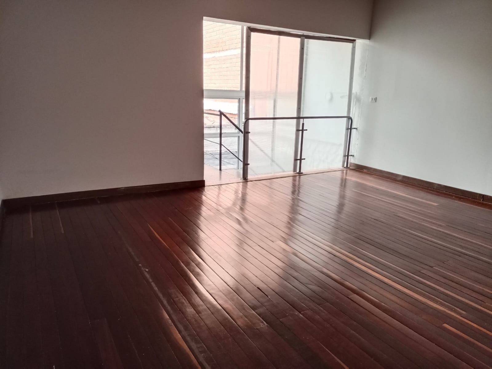 CASA EN ARRIENDO UBICADA EN MEDELLÍN SECTOR LAURELES