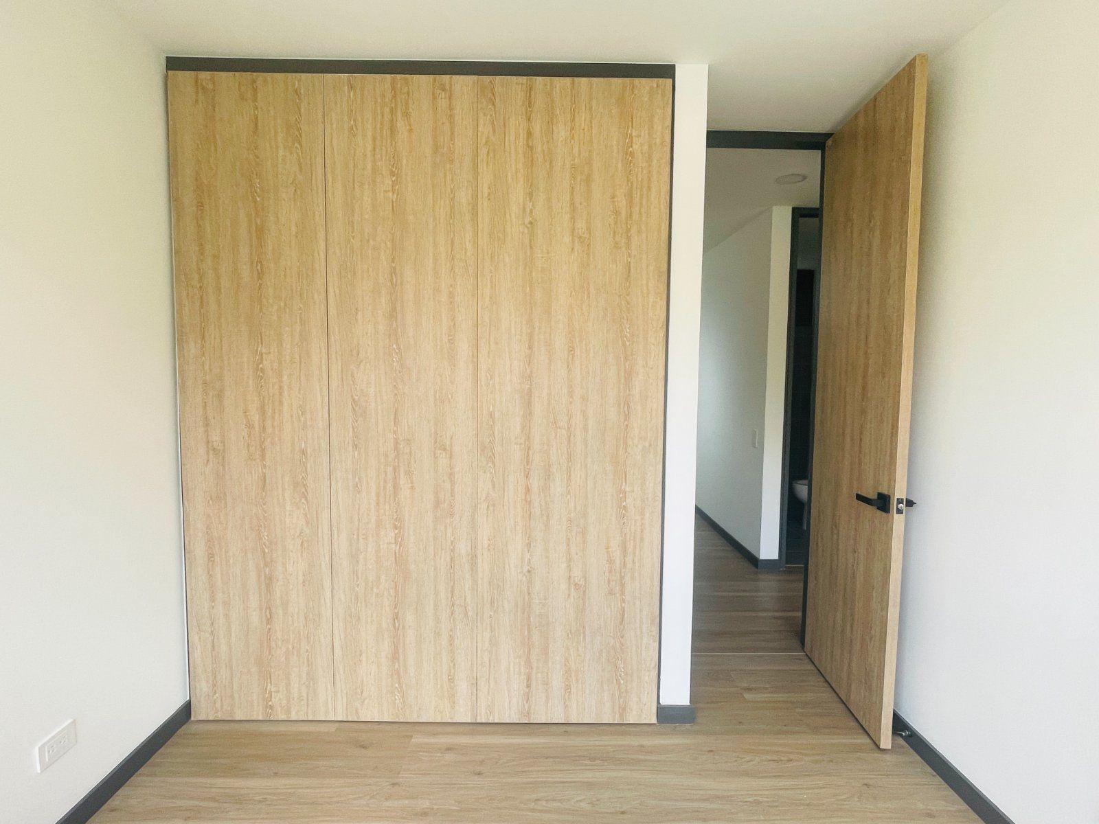APARTAMENTO EN VENTA UBICADO EN ENVIGADO SECTOR LOMA LAS BRUJAS - 11