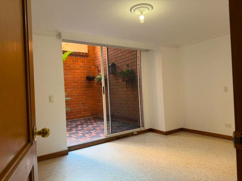 APARTAMENTO EN VENTA UBICADO EN MEDELLIN SECTOR LAURELES - 11