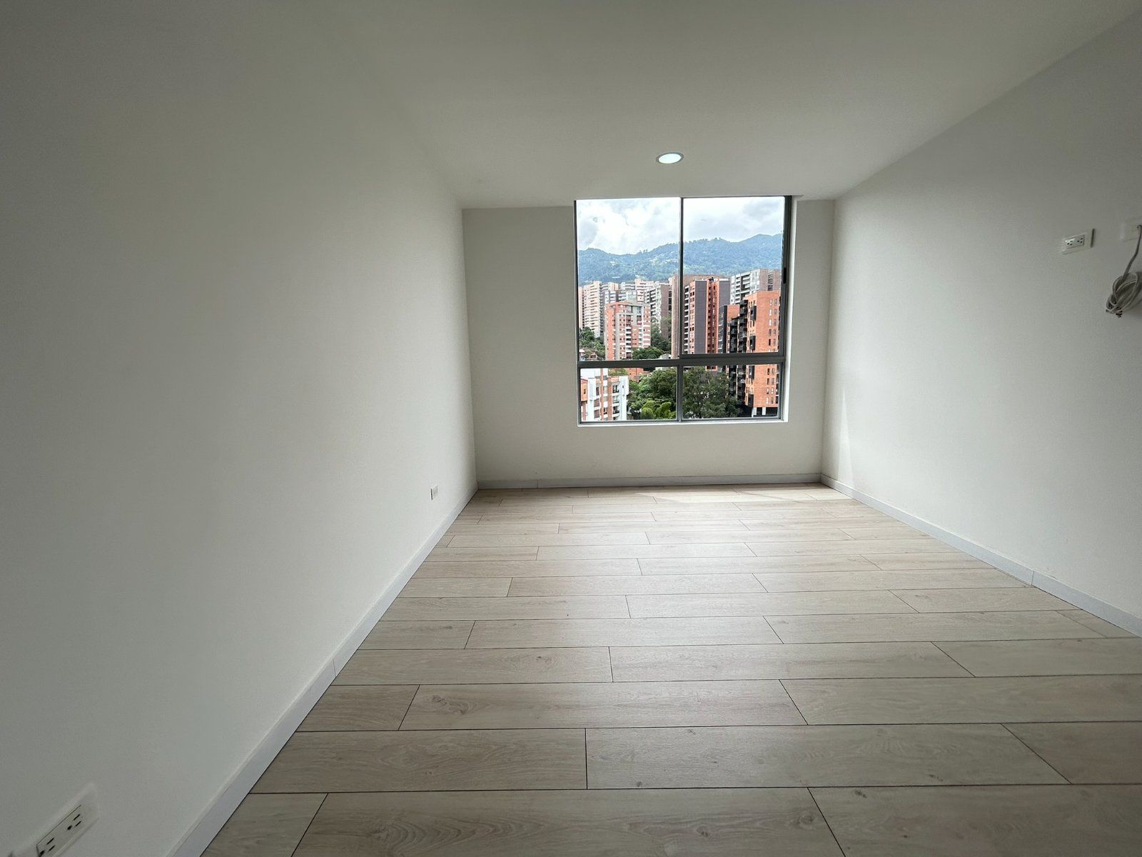 APARTAMENTO EN ARRIENDO UBICADO ENVIGADO SECTOR LOMA CUMBRES - 12