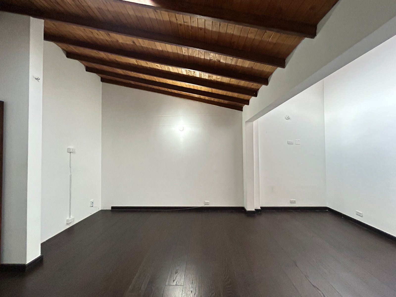 CASA EN ARRIENDO UBICADA EN ENVIGADO SECTOR CUMBRES - 9
