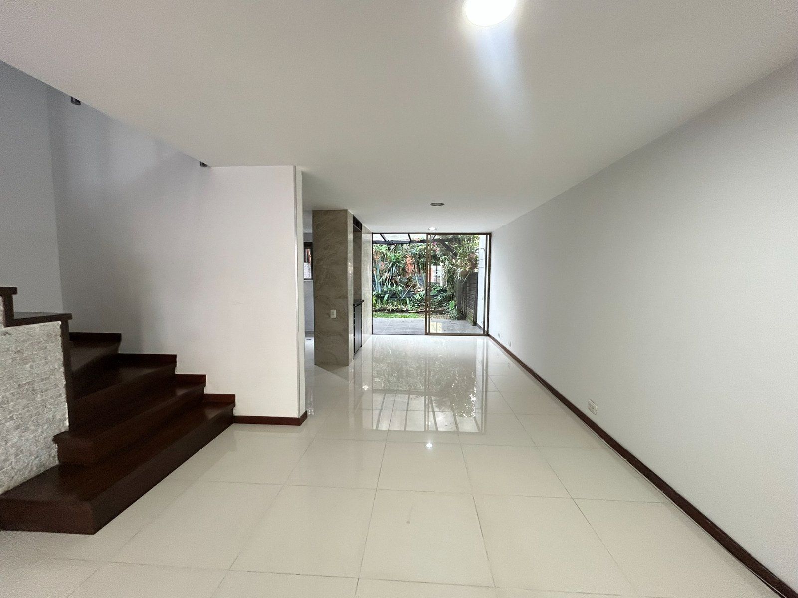 CASA EN ARRIENDO UBICADA EN ENVIGADO SECTOR CUMBRES - 5