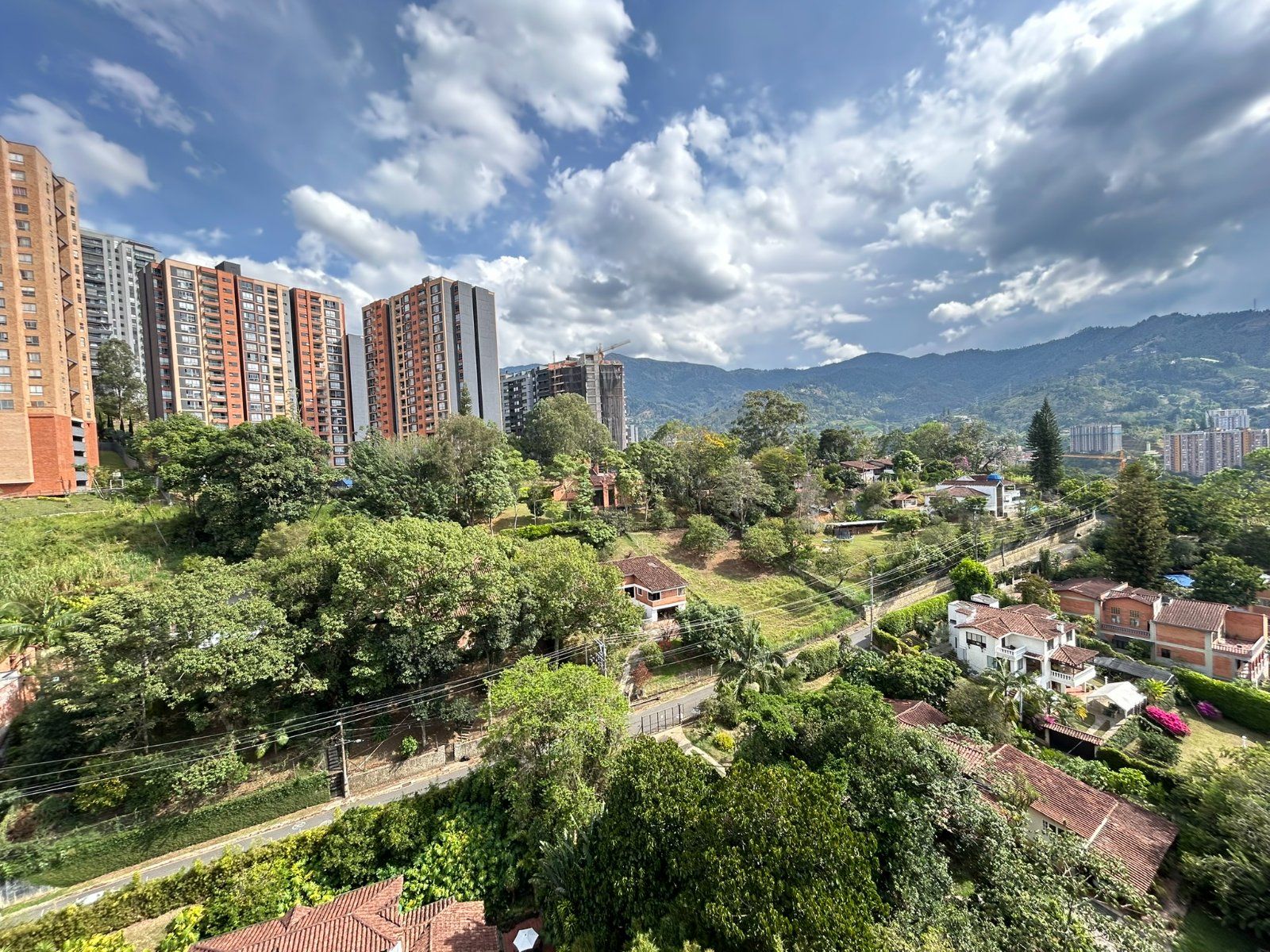 APARTAMENTO EN ARRIENDO UBICADO ENVIGADO SECTOR LOMA DE LAS BRUJAS - 17