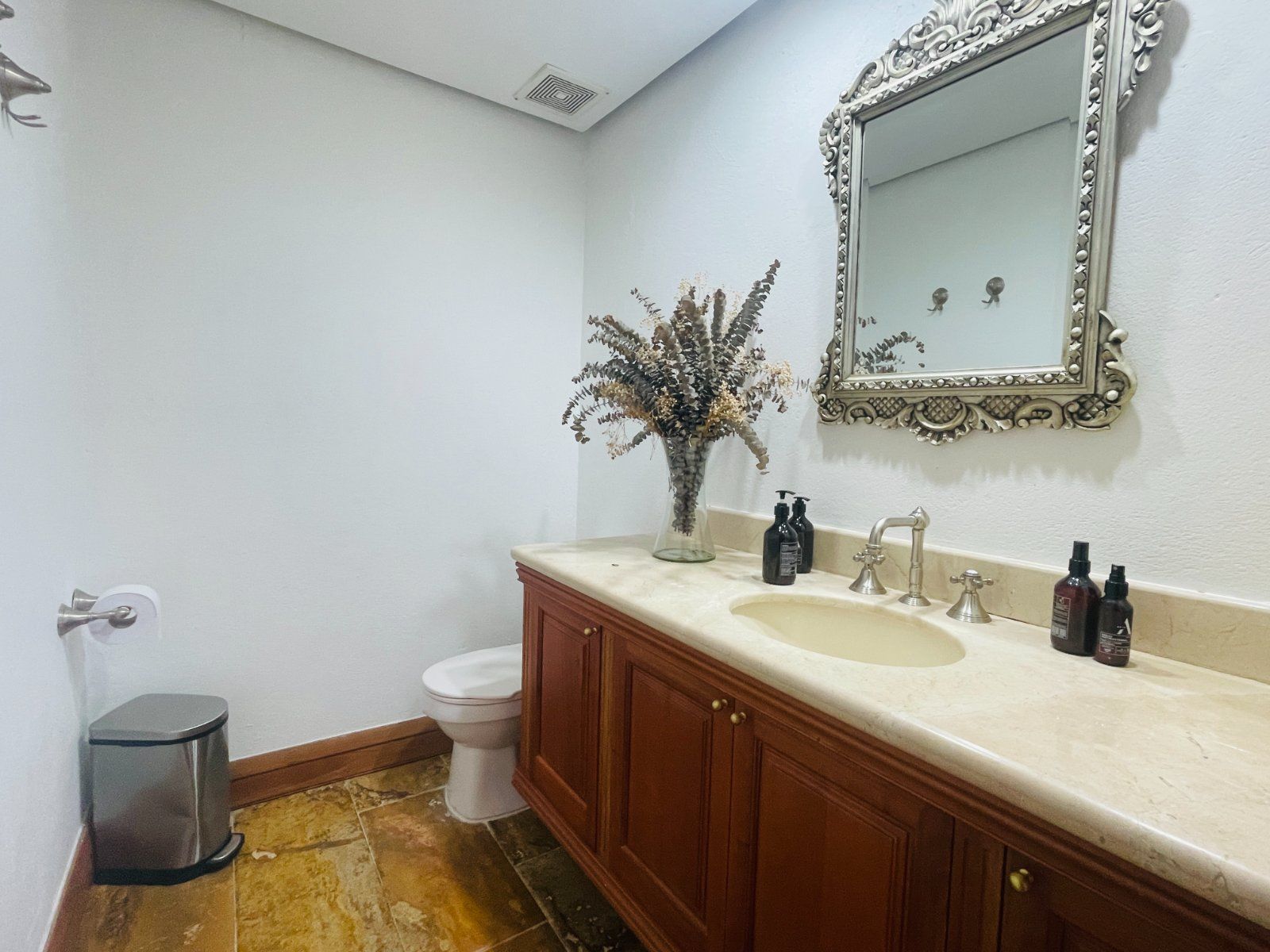 CASA EN VENTA UBICADA EN ENVIGADO SECTOR ESCOBERO - 14