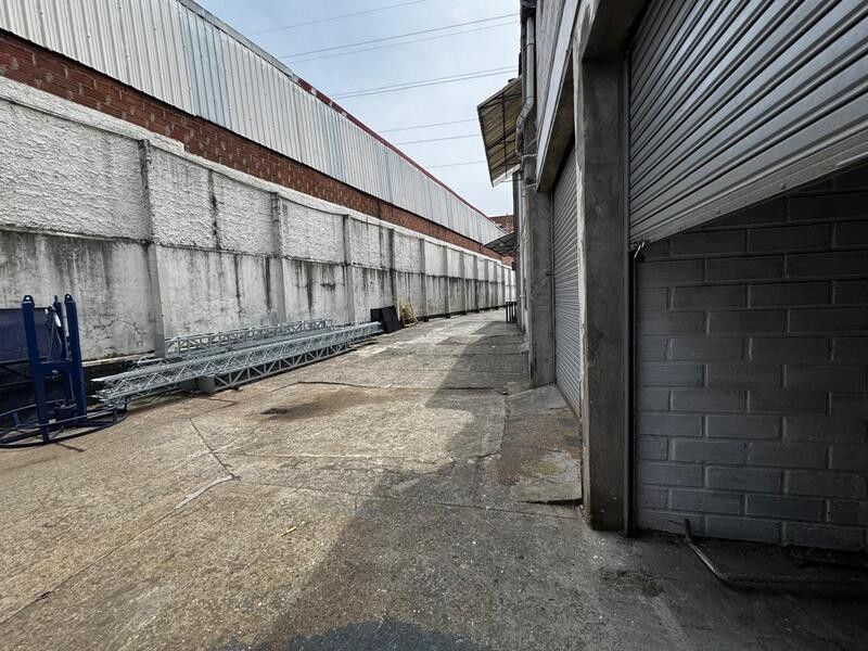 Bodega en arriendo ubicada en Itagui sector Simon Bolivar - 12