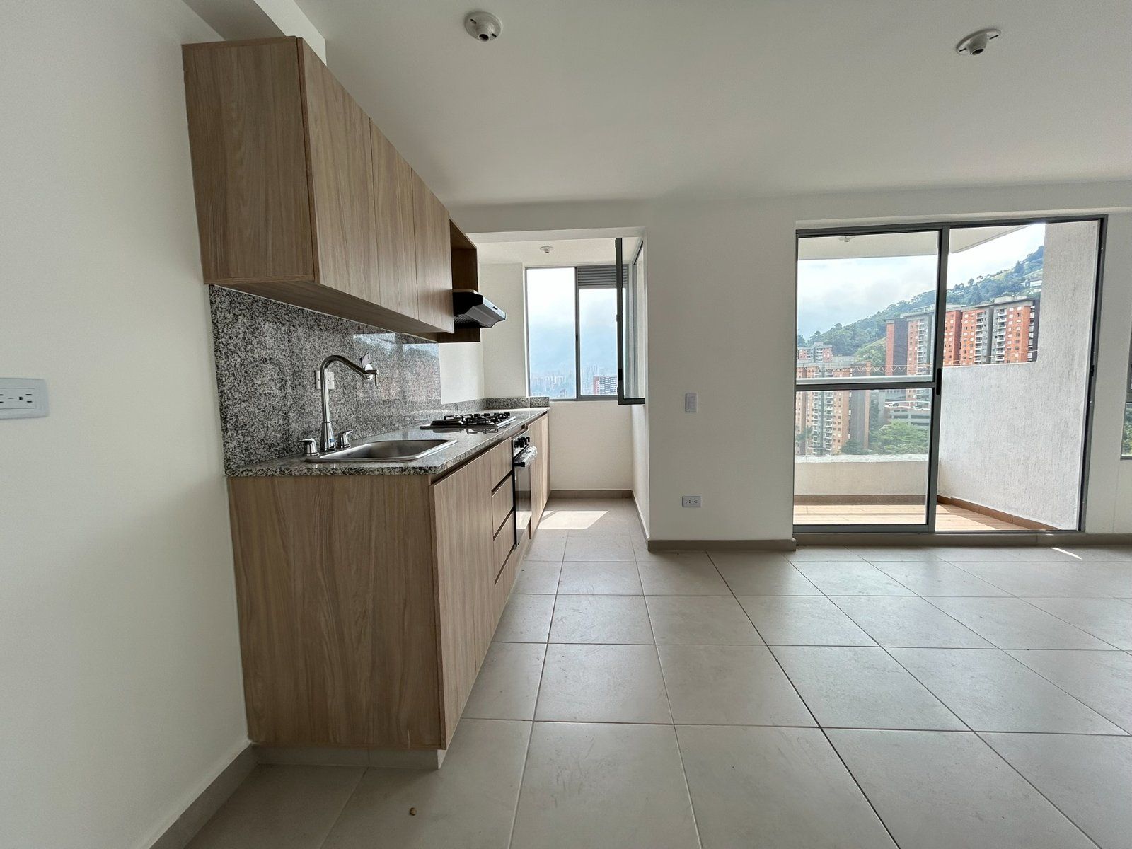 APARTAMENTO EN ARRIENDO UBICADO EN ENVIGADO SECTOR LA CUENCA - 5