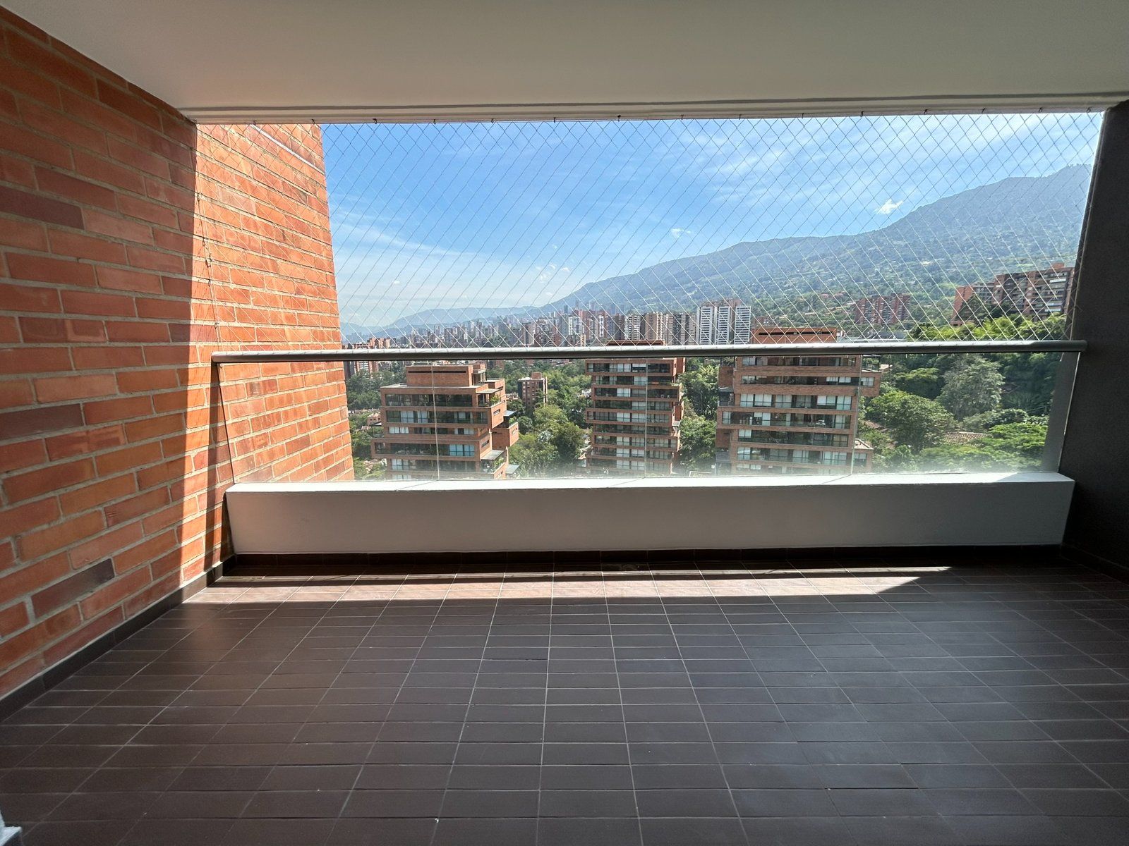 APARTAMENTO EN ARRIENDO UBICADO EN ENVIGADO SECTOR LOMA DE LAS BRUJAS - 16