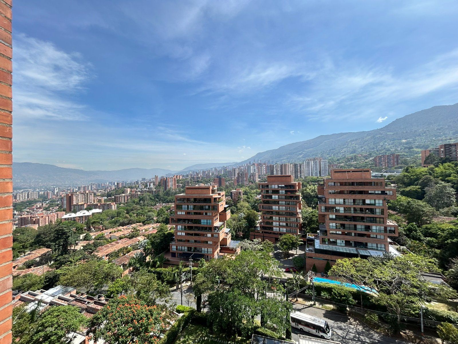 APARTAMENTO EN ARRIENDO UBICADO EN ENVIGADO SECTOR LOMA DE LAS BRUJAS - 17