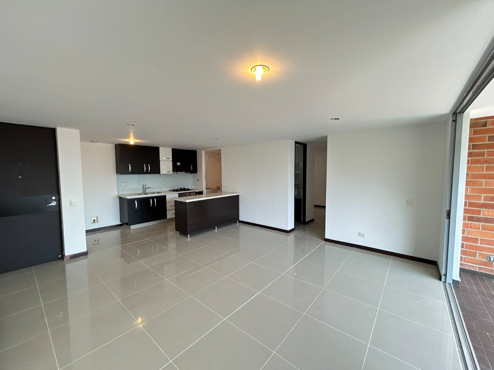APARTAMENTO EN ARRIENDO UBICADO EN ENVIGADO SECTOR LOMA DE LAS BRUJAS - 4