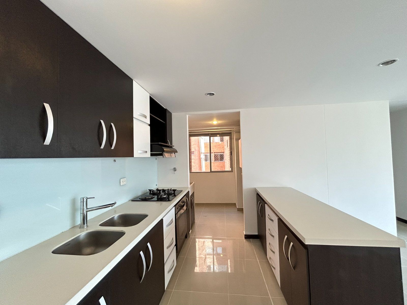 APARTAMENTO EN ARRIENDO UBICADO EN ENVIGADO SECTOR LOMA DE LAS BRUJAS - 5