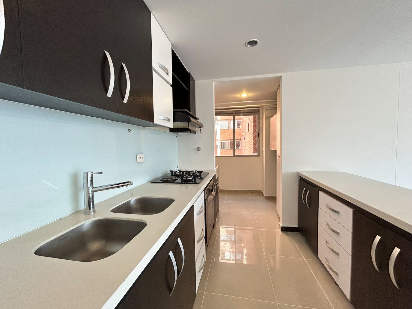 APARTAMENTO EN ARRIENDO UBICADO EN ENVIGADO SECTOR LOMA DE LAS BRUJAS - 7