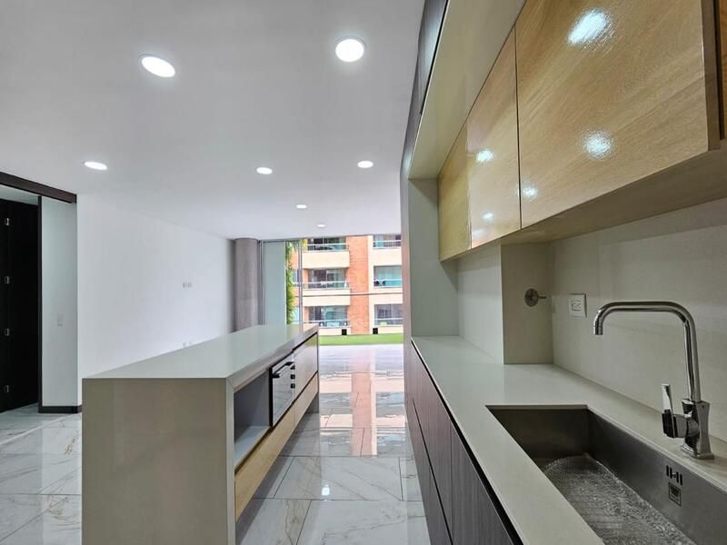 Apartamento en venta ubicado en Medellín, sector Laureles - 5