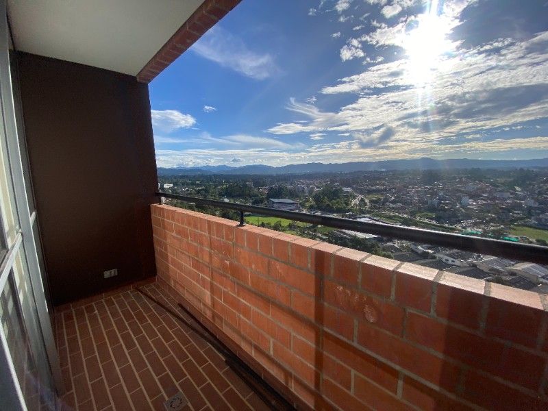 APARTAMENTO EN ARRIENDO UBICADO EN RIONEGRO SECTOR UCO - 13