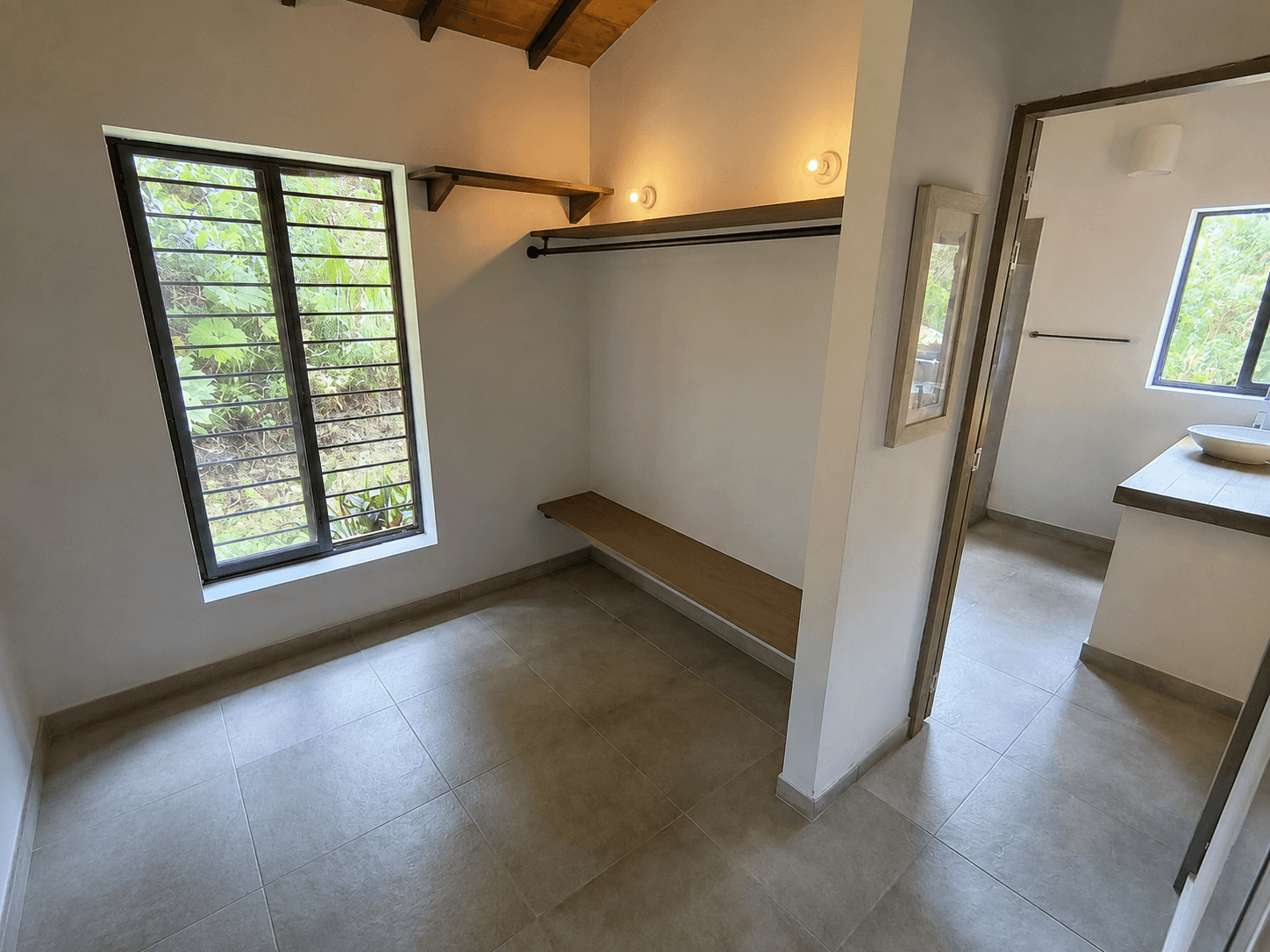 CASA EN VENTA UBICADA EN ENVIGADO SECTOR CATEDRAL - 5