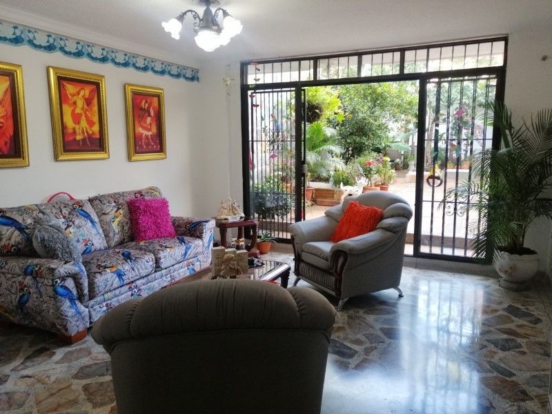 Casa en arriendo ubicada en Medellín, sector La Castellana - 2