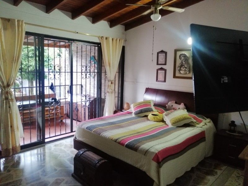 Casa en arriendo ubicada en Medellín, sector La Castellana - 9