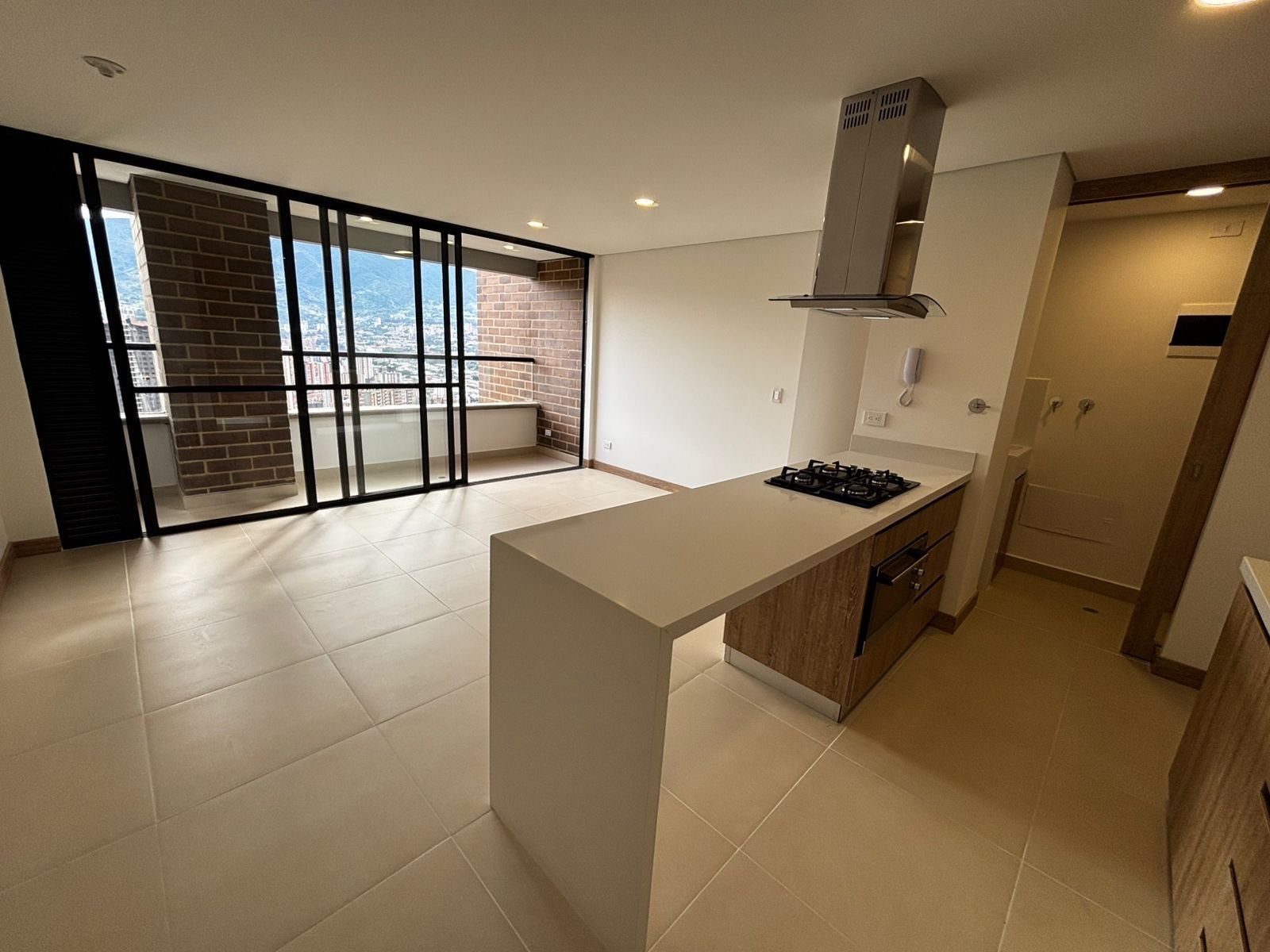 APARTAMENTO EN ARRIENDO UBICADO ENVIGADO SECTOR LA CUENCA - 2
