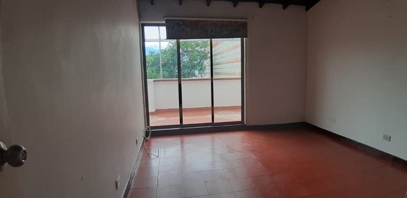 Casa en arriendo ubicada en Medellín, sector Prado - 9