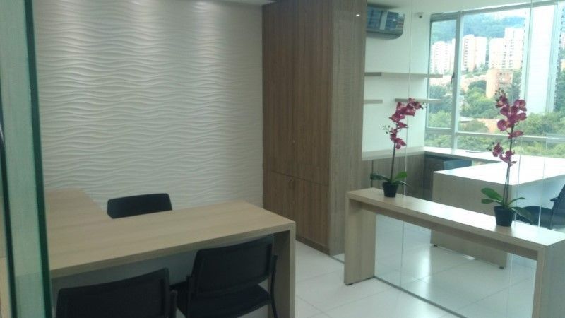 Oficina en arriendo ubicada en Medellín, sector Manila - 5