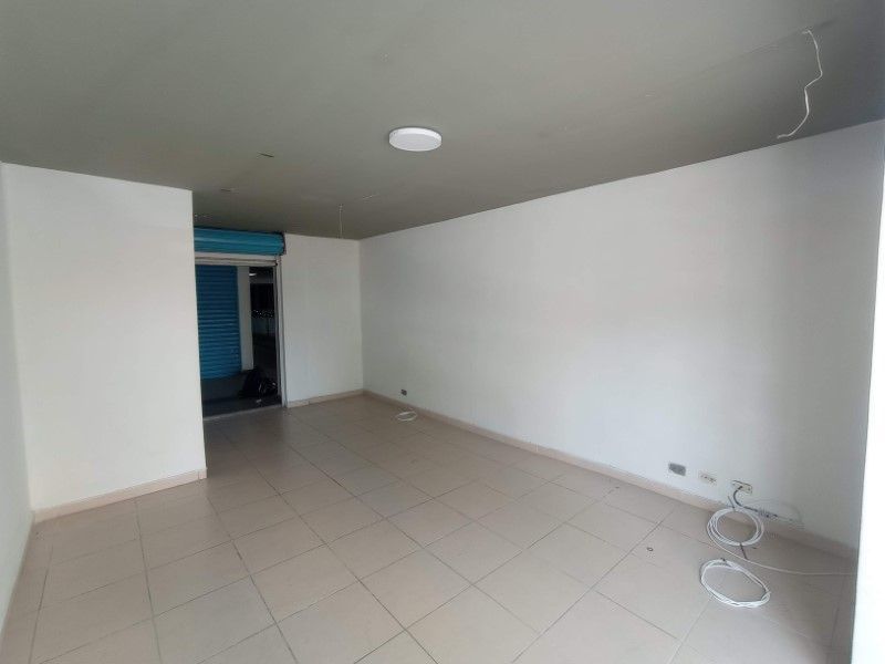 Local en arriendo ubicado en Medellín, sector El Chagualo - 2