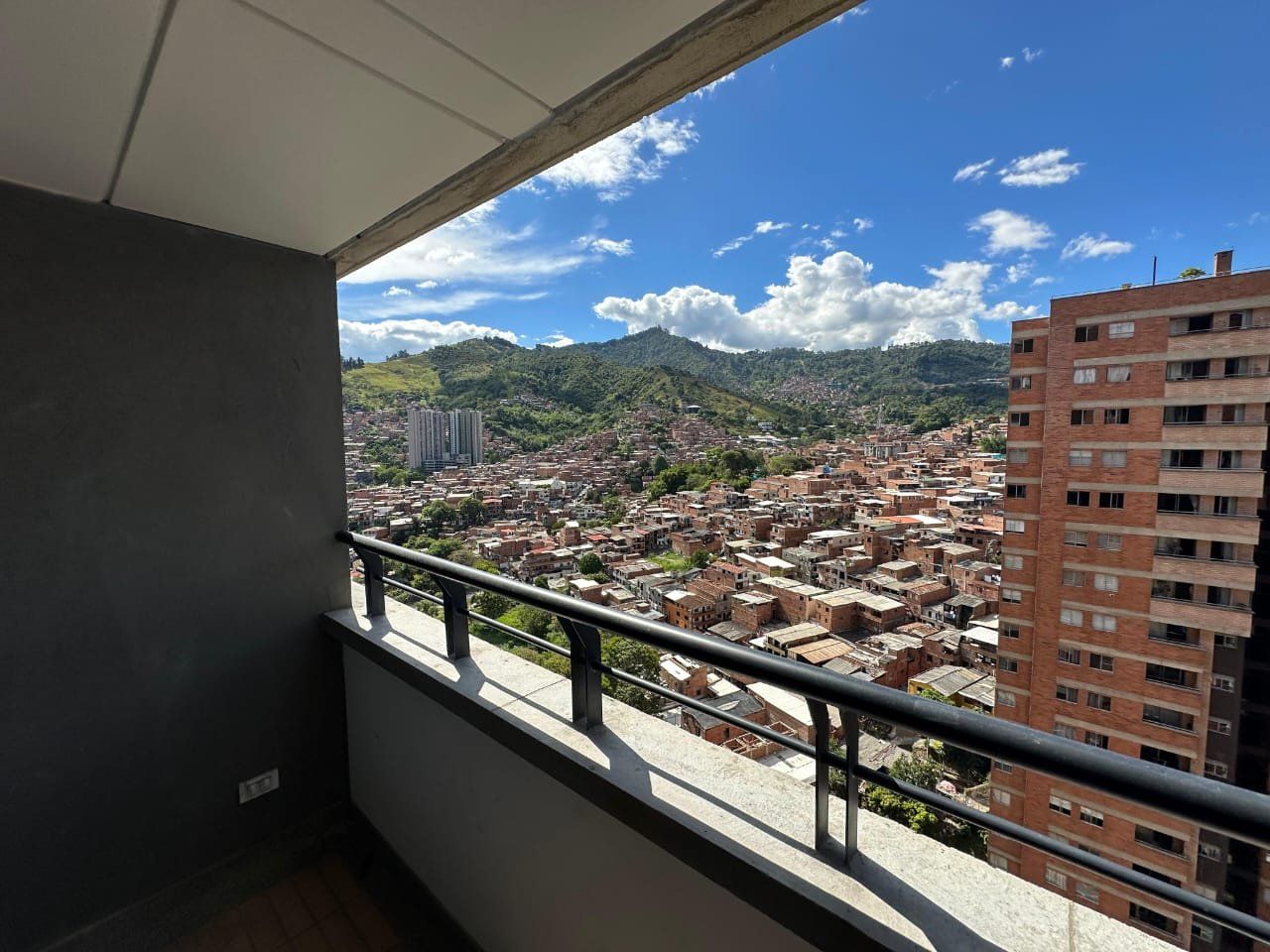 APARTAMENTO EN ARRIENDO UBICADO EN ITAGÜÍ SECTOR FATIMA - 13
