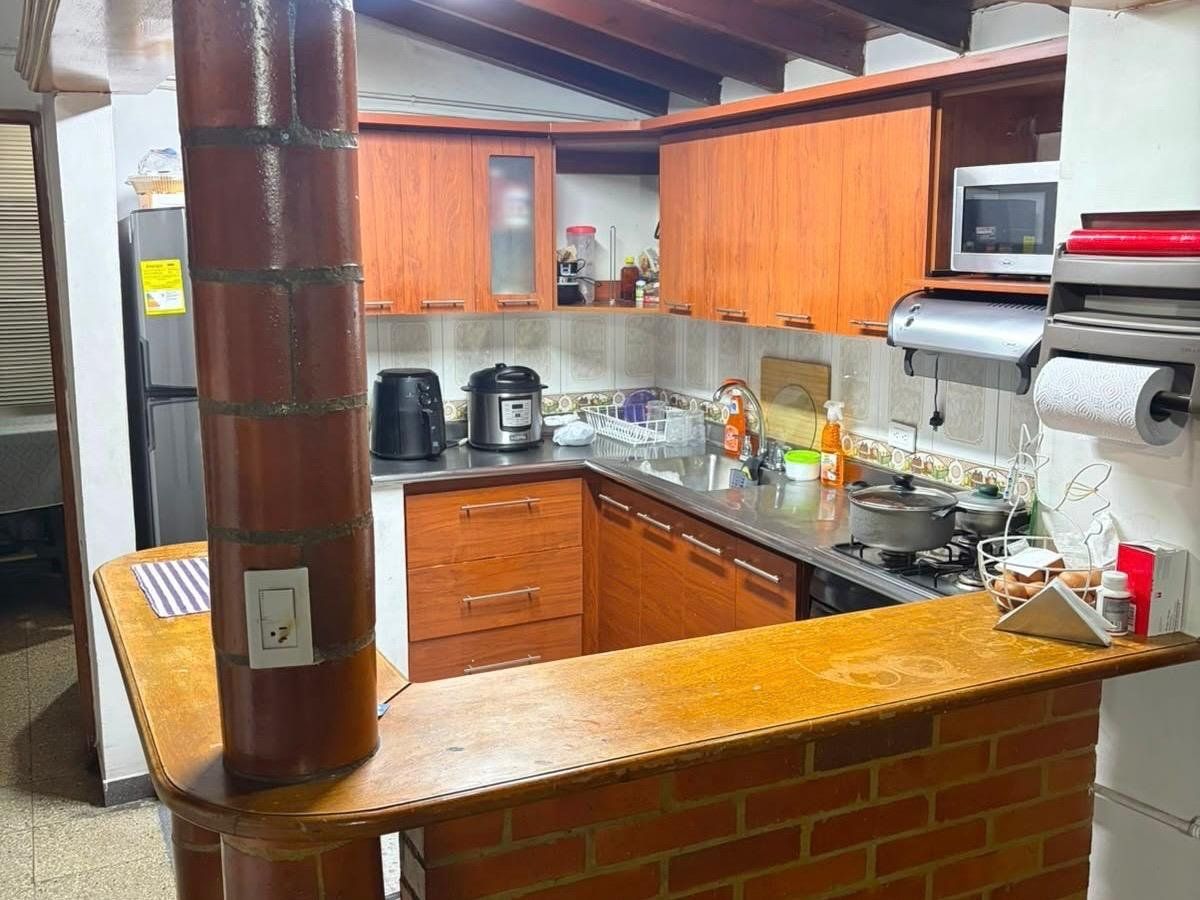 CASA EN VENTA UBICADO EN MEDELLÍN SECTOR ROBLEDO - 4