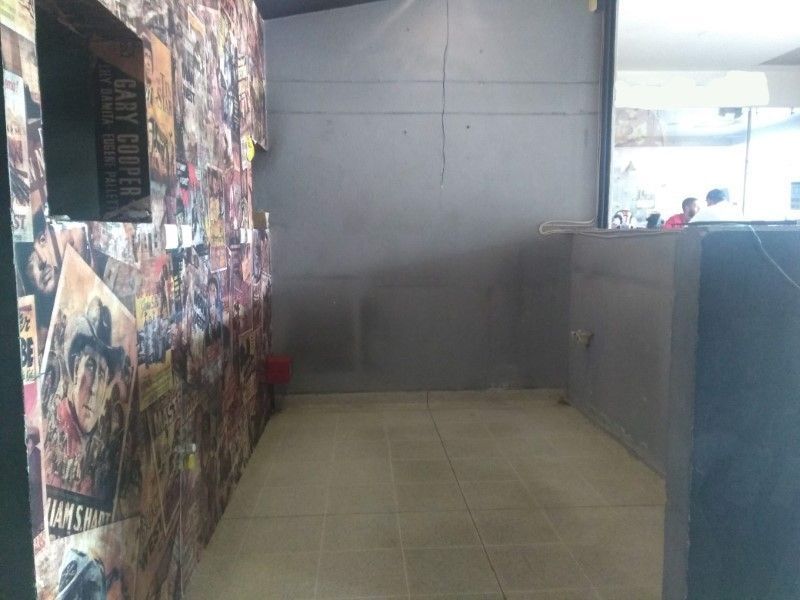 Local en arriendo ubicado en Medellín, sector Los Colores - 2