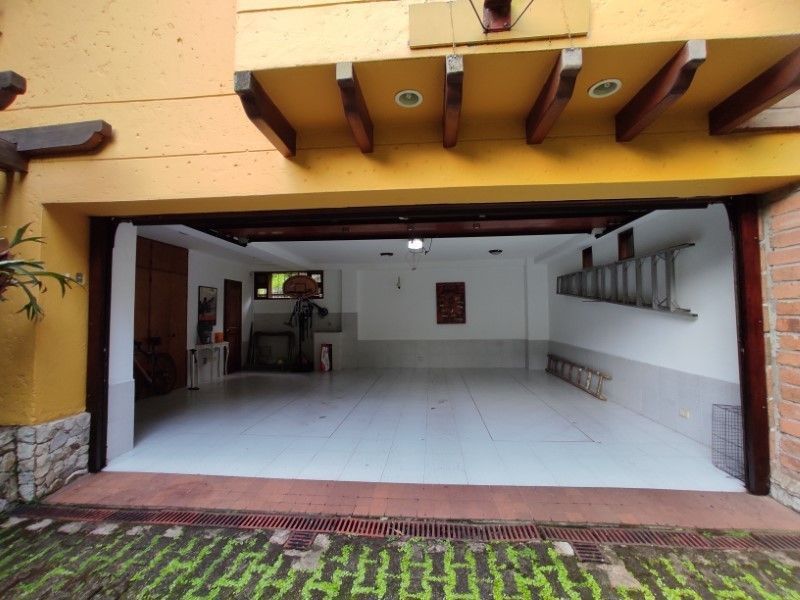 Casa en arriendo ubicada en Envigado, sector Loma del Escobero - 4