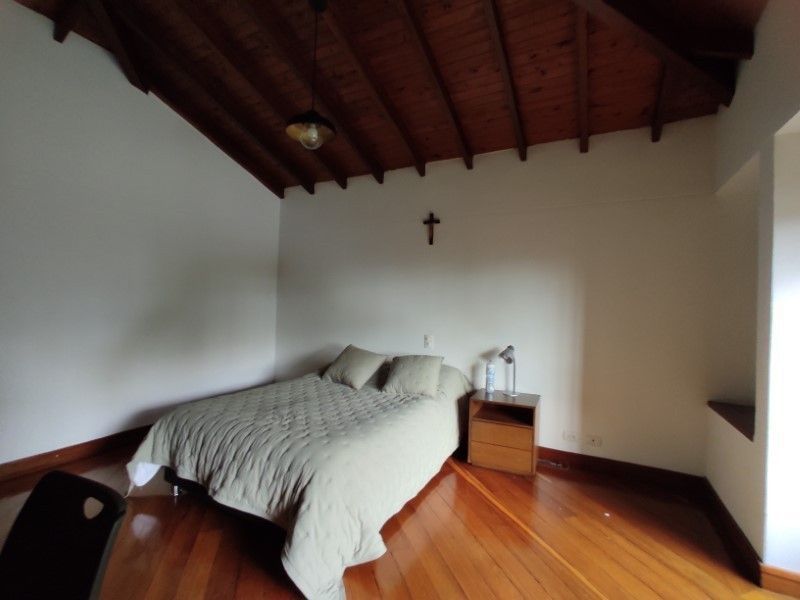 Casa en arriendo ubicada en Envigado, sector Loma del Escobero - 5