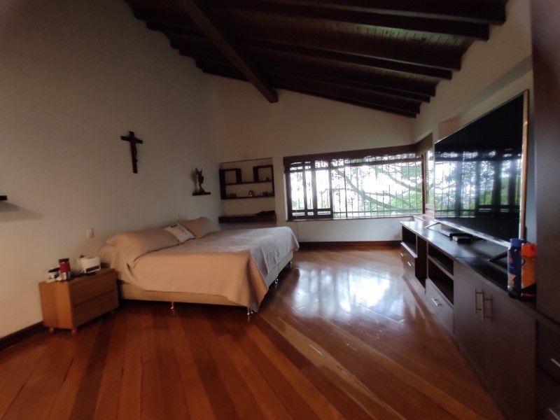 Casa en arriendo ubicada en Envigado, sector Loma del Escobero - 9