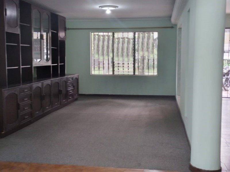 Casa en arriendo ubicada en Medellín, sector Rosales - 10