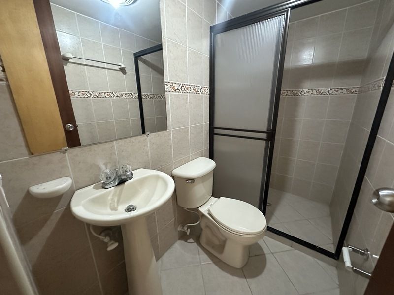 Apartamento en arriendo ubicado en Envigado, sector Jardines - 13