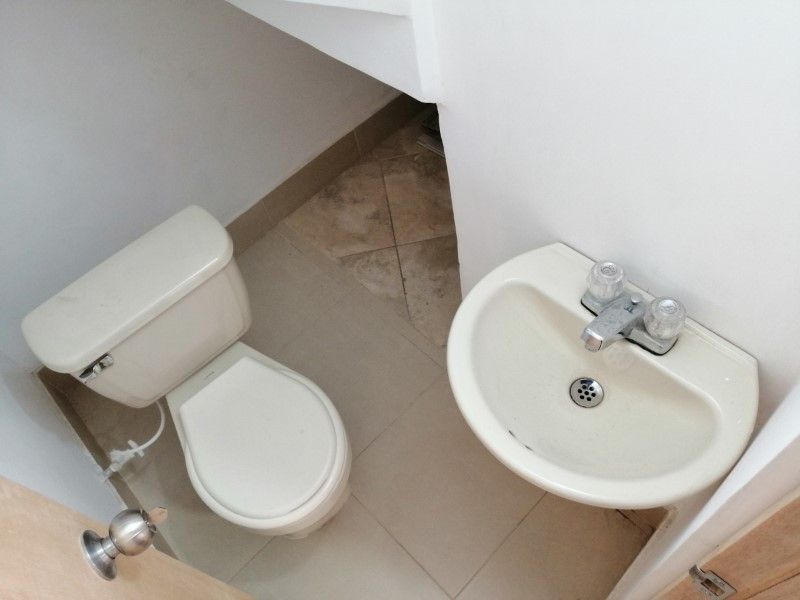 Local en arriendo ubicado en Medellín, sector Simón Bolívar - 3