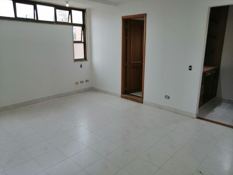 Apartamento en venta ubicado en Envigado, sector El Portal - 4
