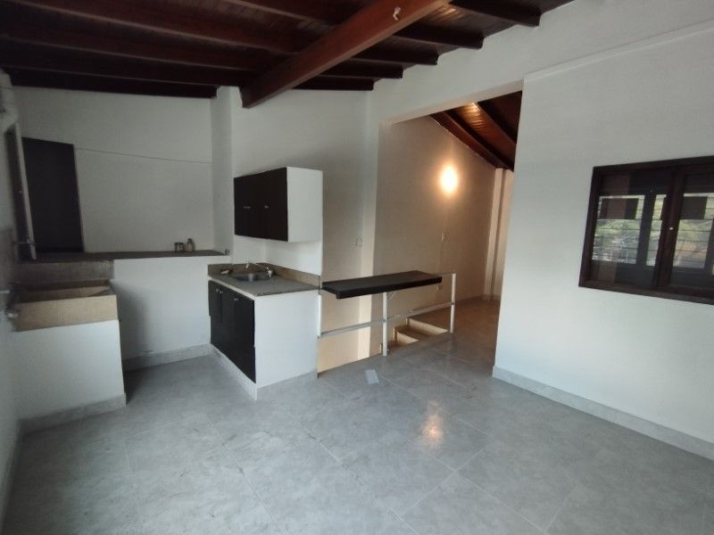 Oficina en arriendo ubicada en Medellín, sector Florida Nueva - 8