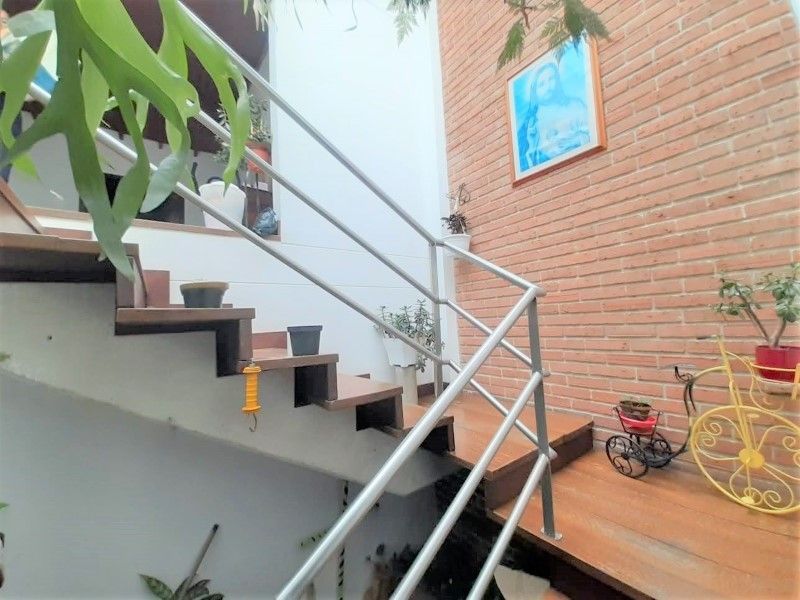 Casa en arriendo ubicada en Medellín, sector Las Castellana - 4