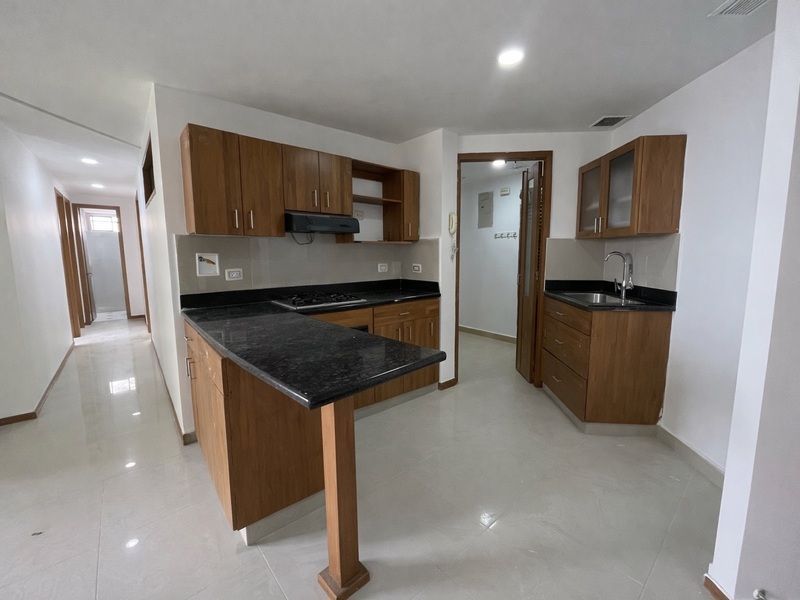 Apartamento en arriendo ubicado en Sabaneta, sector Aves María - 2