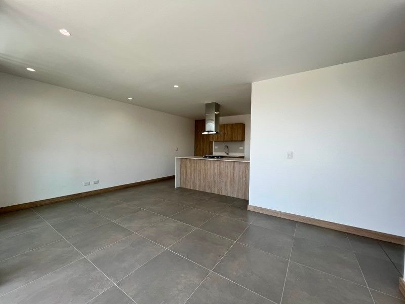 APARTAMENTO EN ARRIENDO EN RIO NEGRO SECTOR SAN NICOLAS 