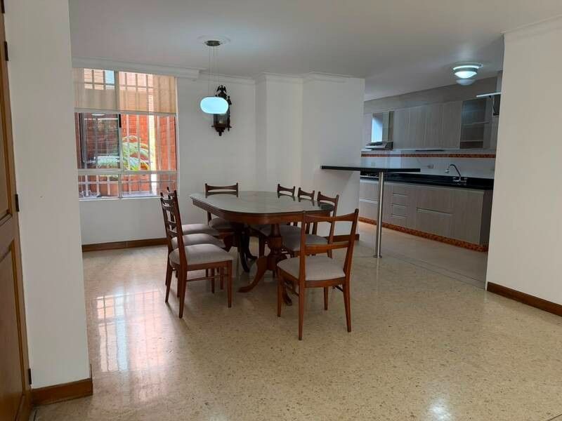 APARTAMENTO EN VENTA UBICADO EN MEDELLIN SECTOR LAURELES