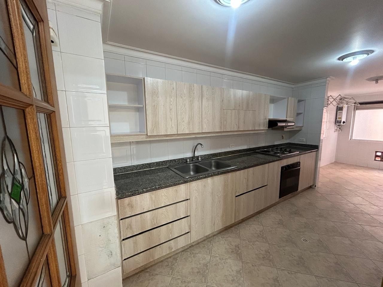 APARTAMENTO EN ARRIENDO UBICADO EN MEDELLIN SECTOR LAURELES - 4